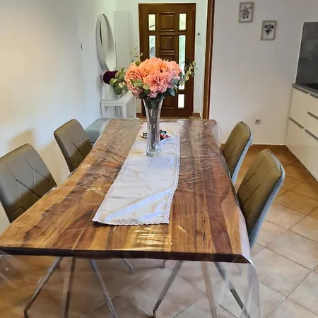 Apartment Volmefamily Pula