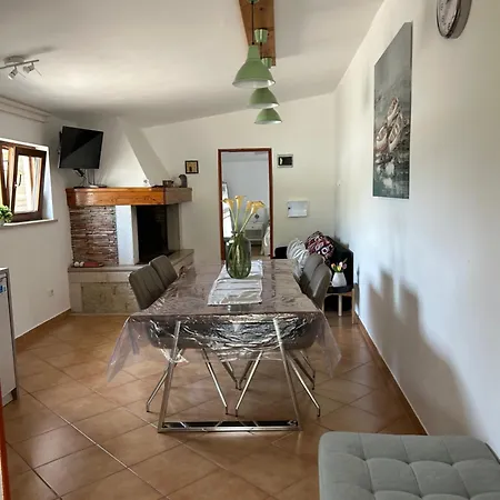 Volmefamily Διαμέρισμα Πούλα